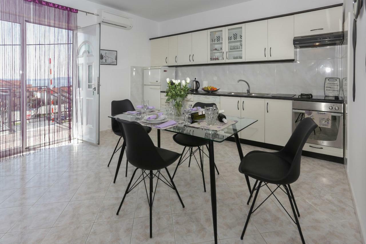Kaštela Charming Carmen Apartment מראה חיצוני תמונה